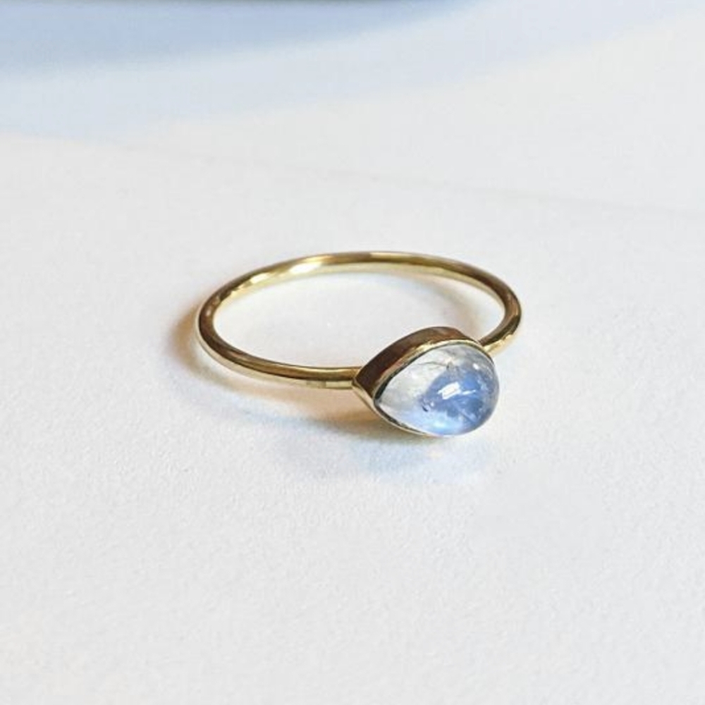 NWT Teardrop Moonstone Cab Stacking Ring, Size 6.75